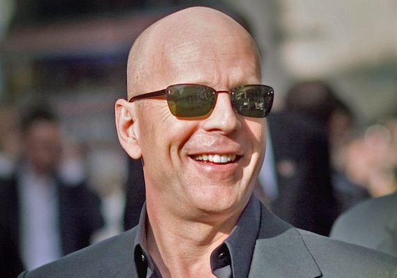 bruce willis in 2007 wearing sunglasses