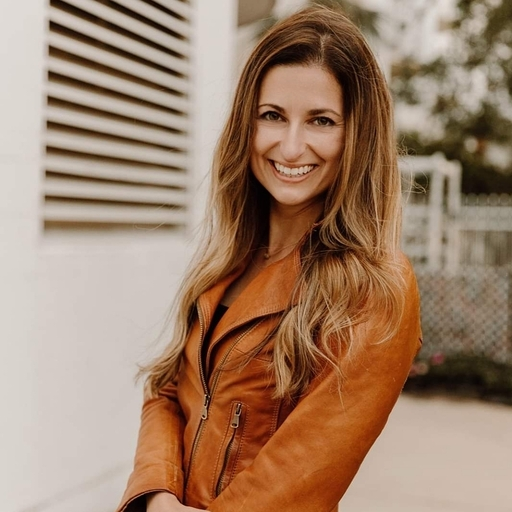 Lauren Hermann freelance writer